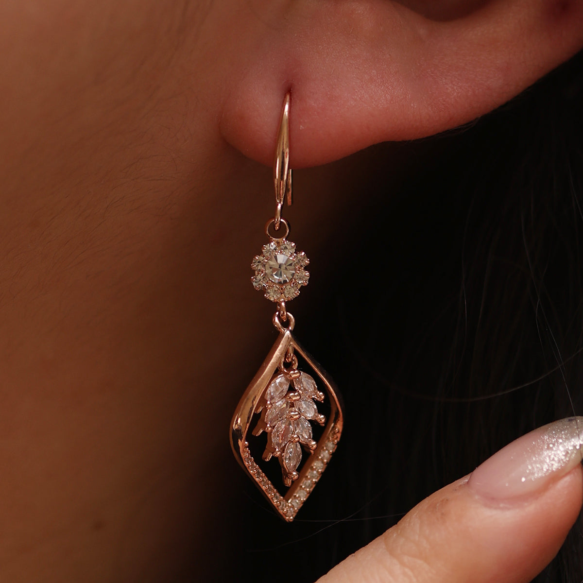Vine drop sparkle hook earrings