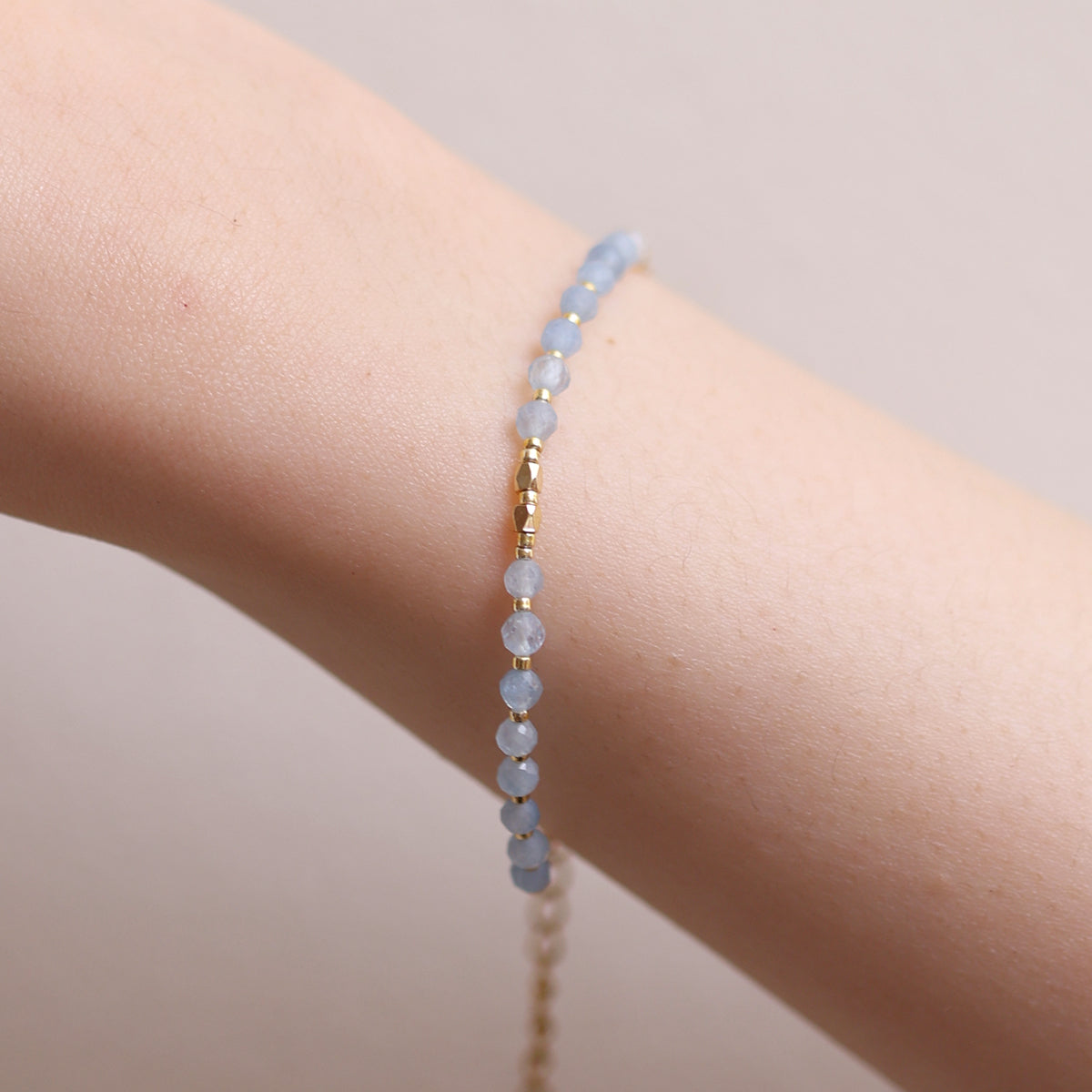 Blue topaz beaded bracelet