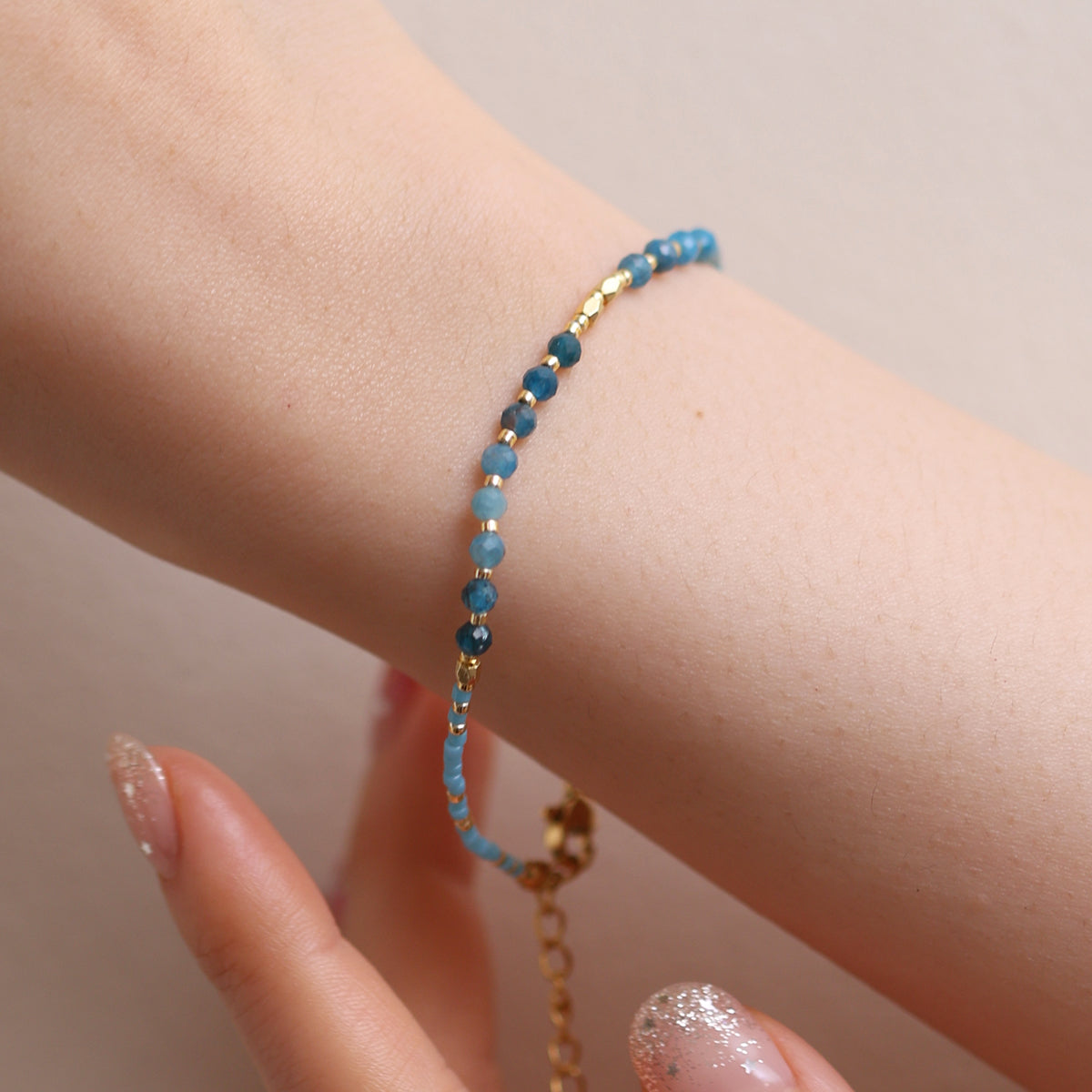 Aquamarine beaded bracelet