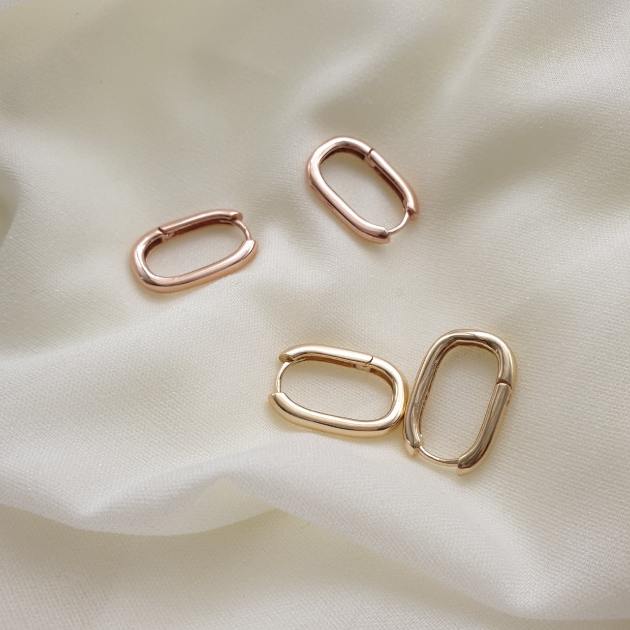 Bold one touch earrings