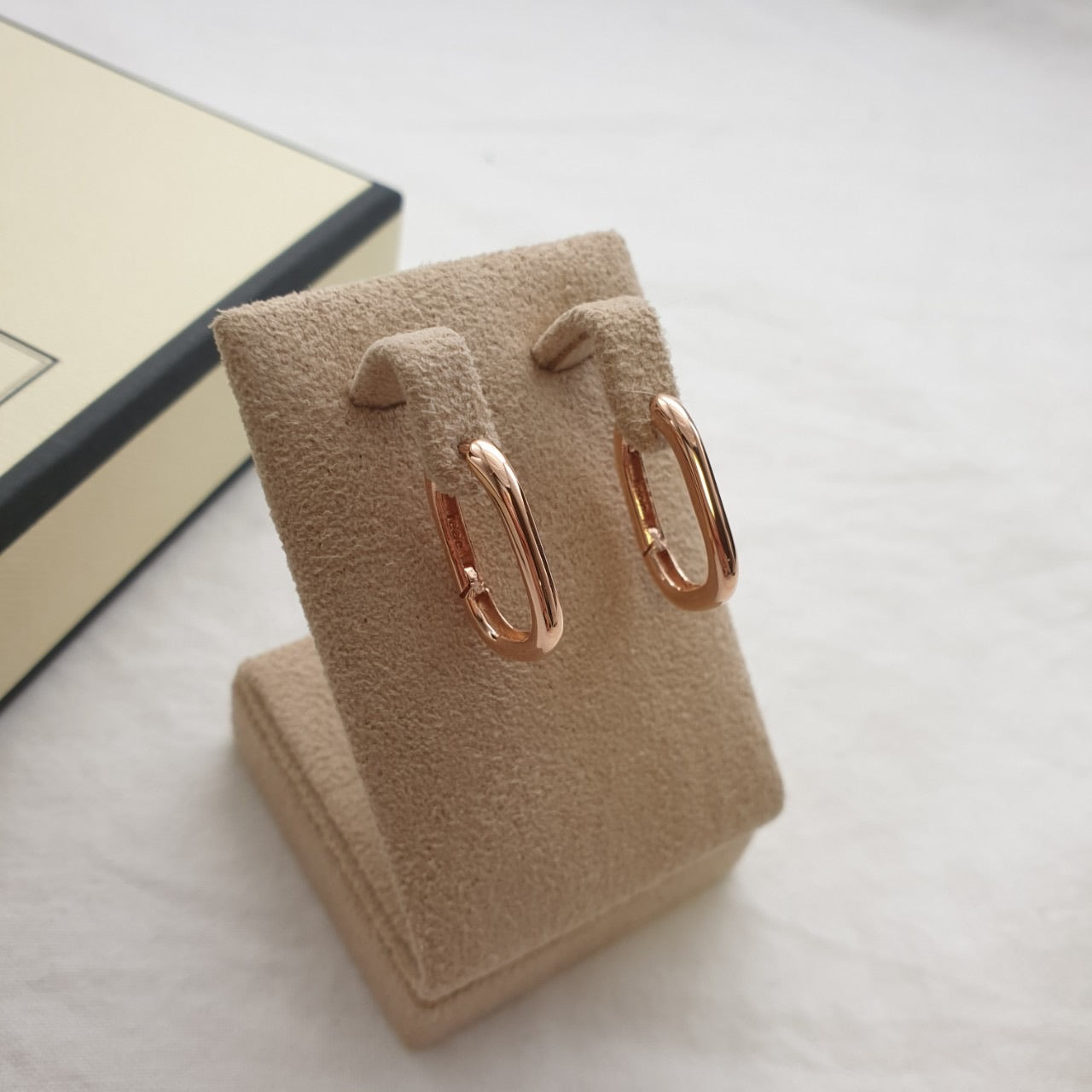 Bold one touch earrings