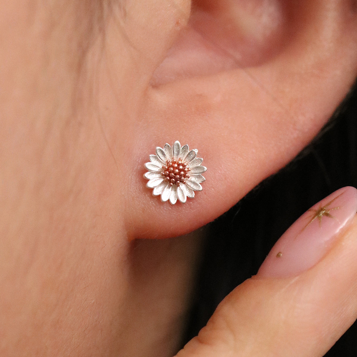 Daisy earrings