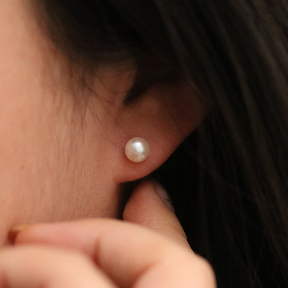 Fresh water pearl earrings (3 sizes)