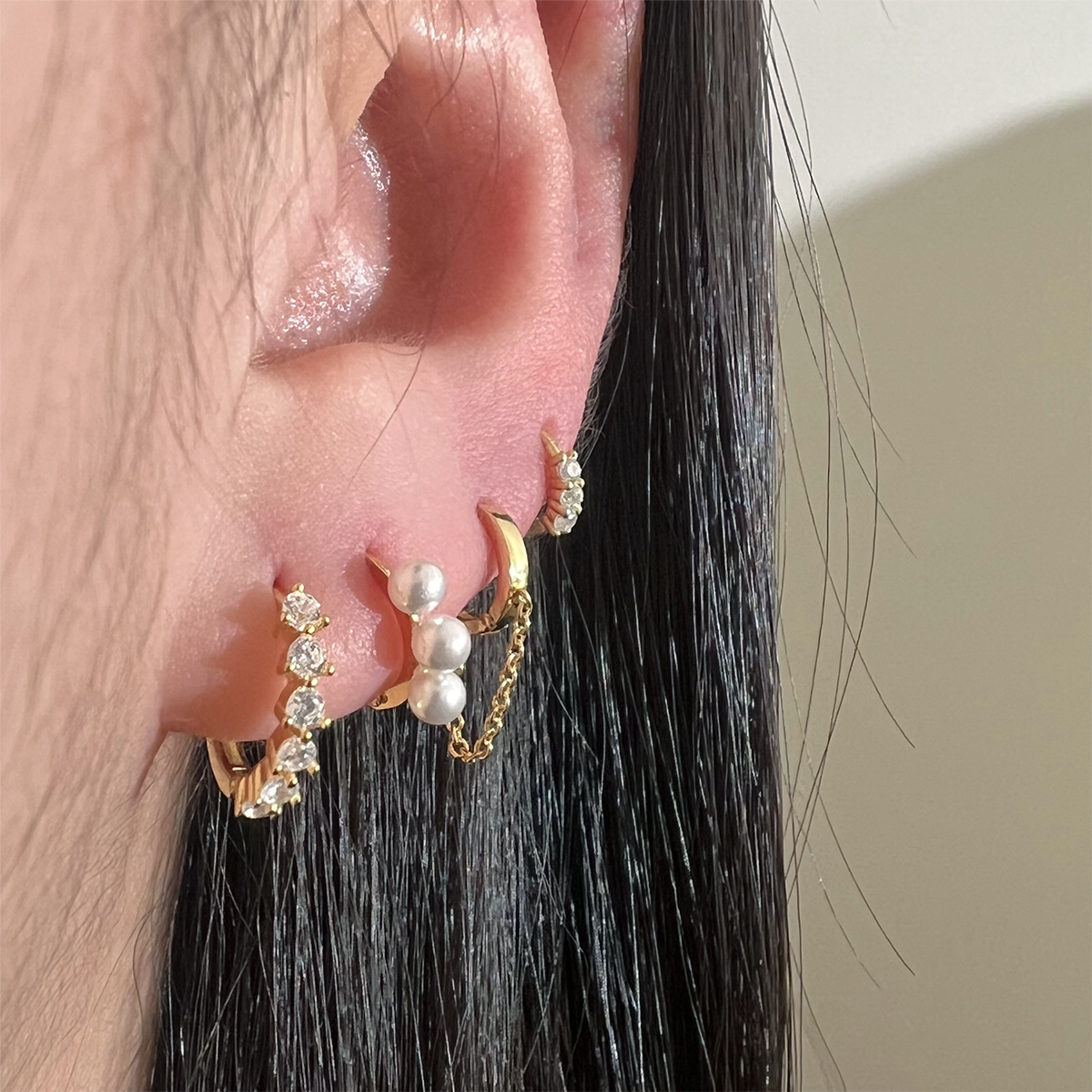 Triple Cubic Huggie Earring (925)