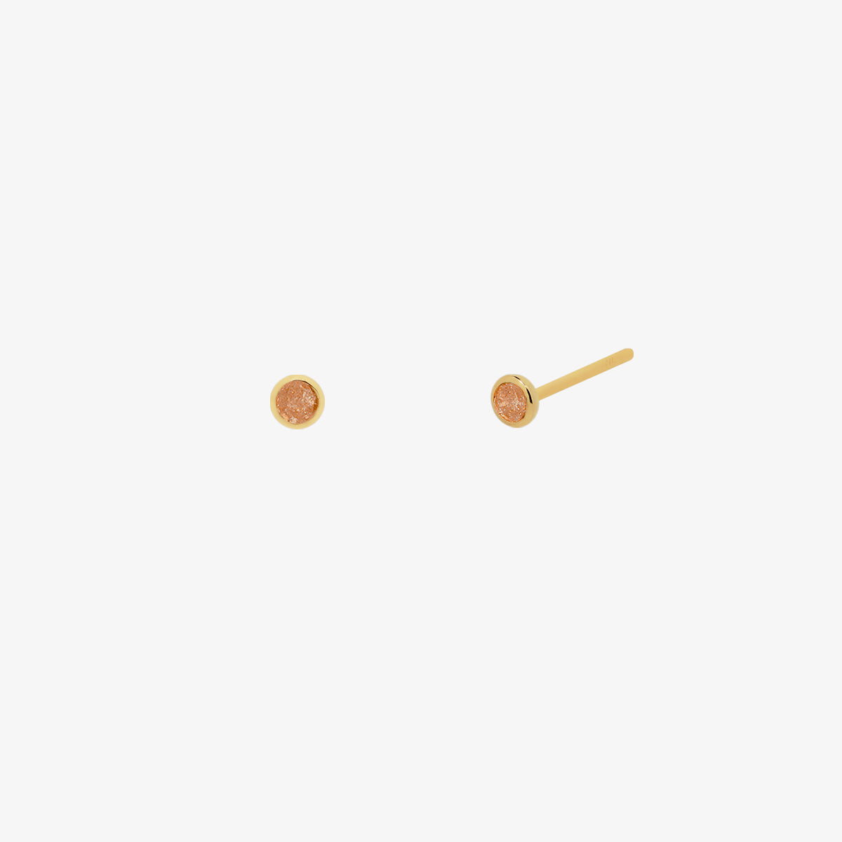 Cognac studs