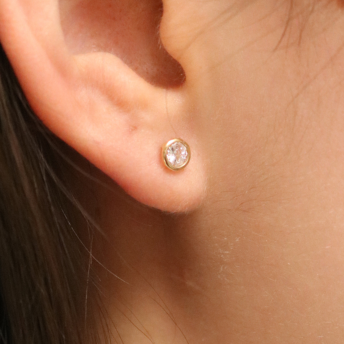 White topaz studs