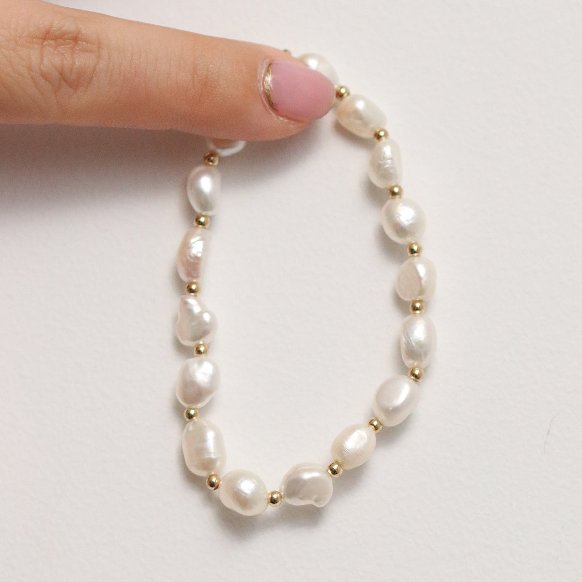 Freshwater pearl stretched bracelets