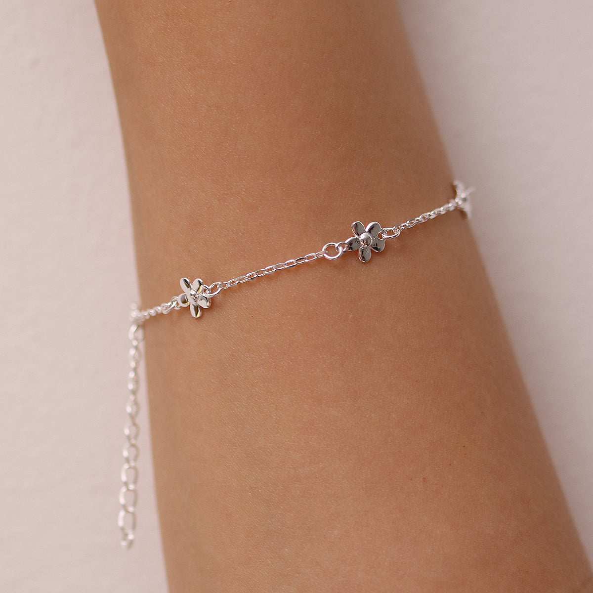 Daisy Bracelet