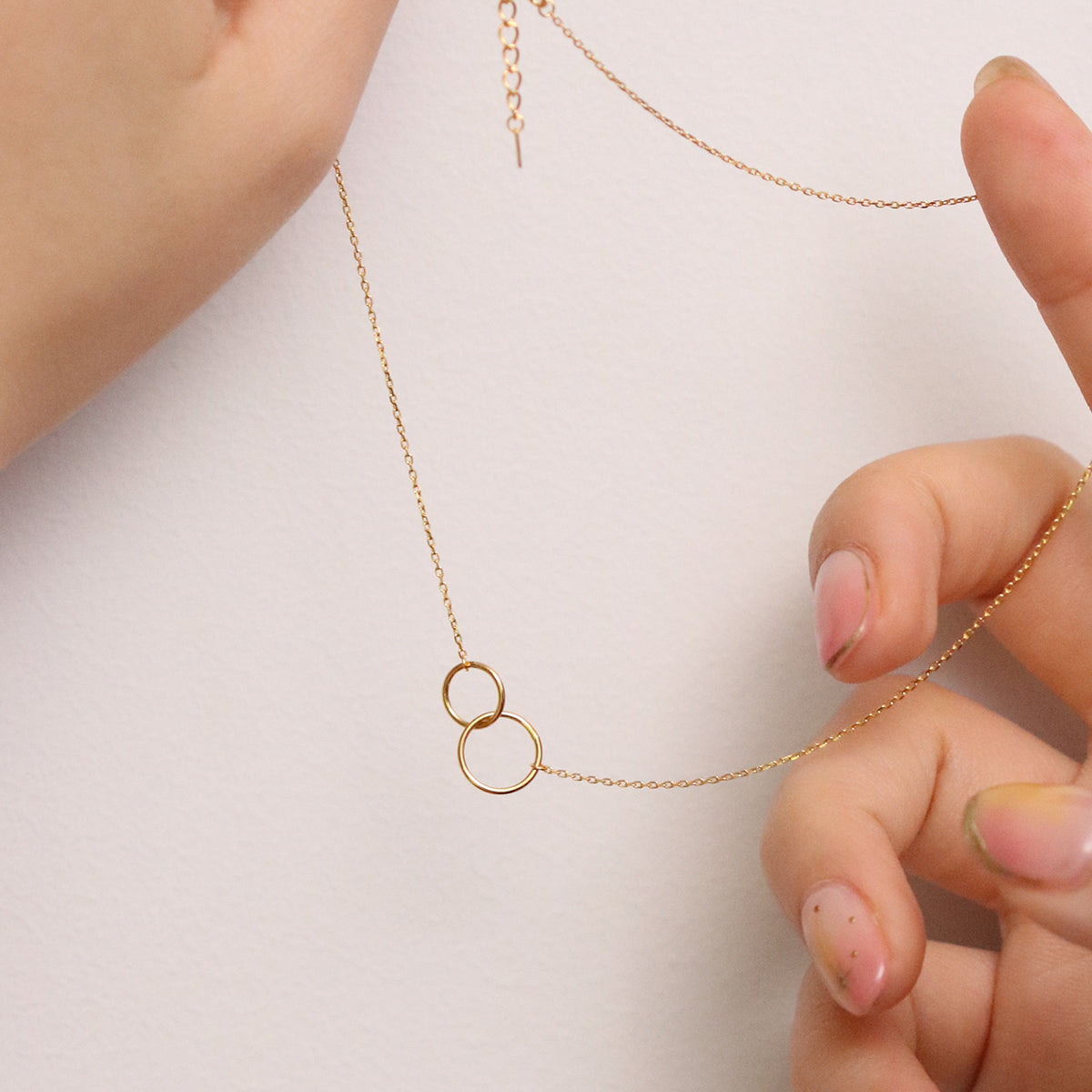 Double circles necklace