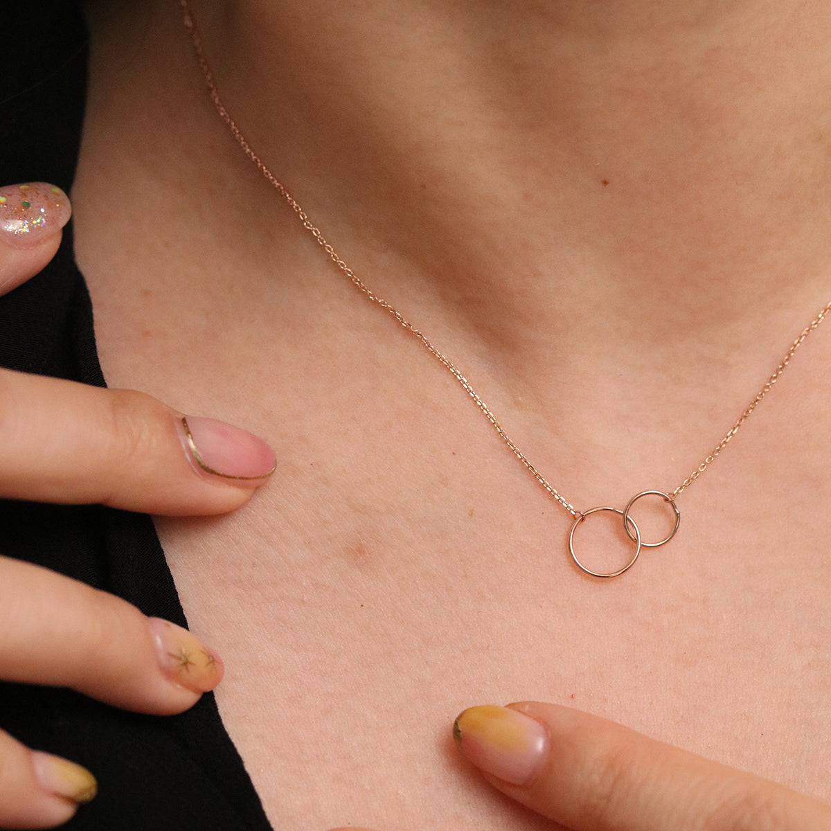 Double circles necklace