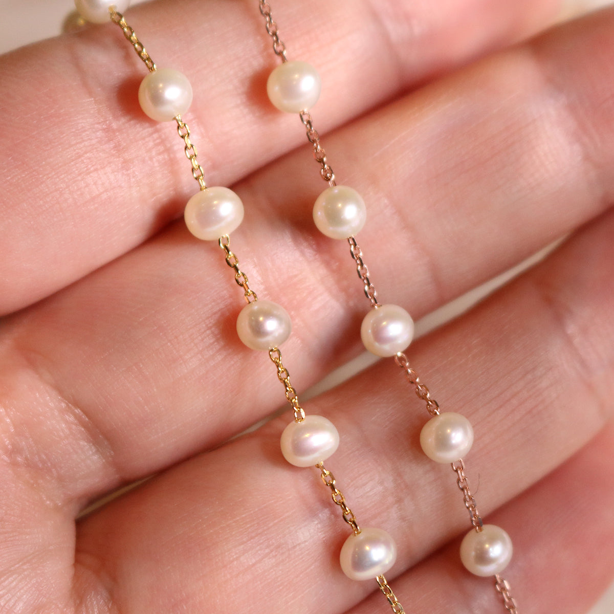 Seven pearls relayed necklace