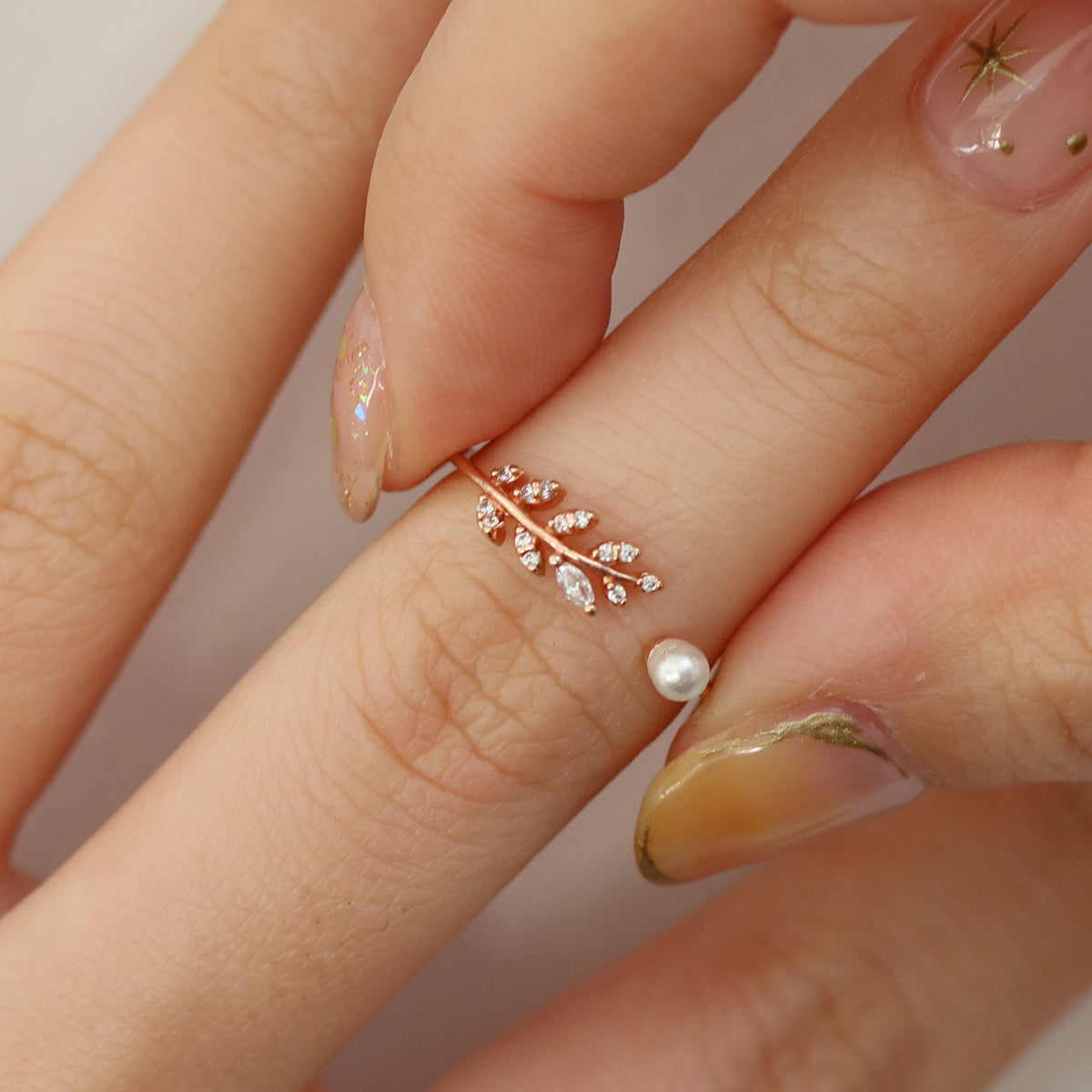 Pearl leaf ring