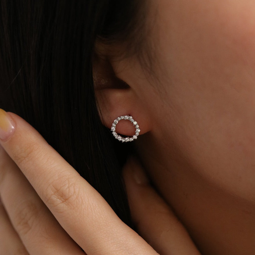 Circle sparkle earrings