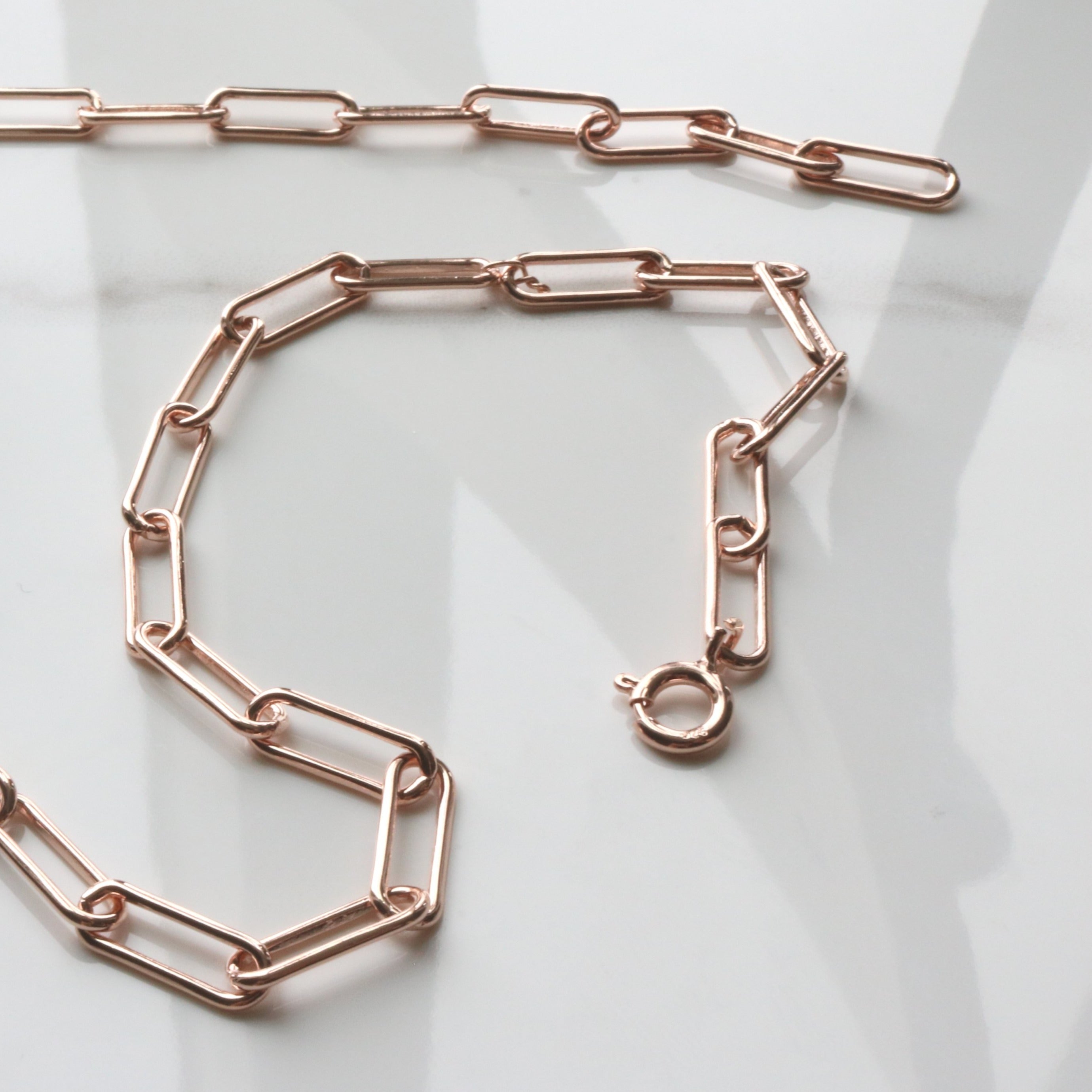 Square link necklace