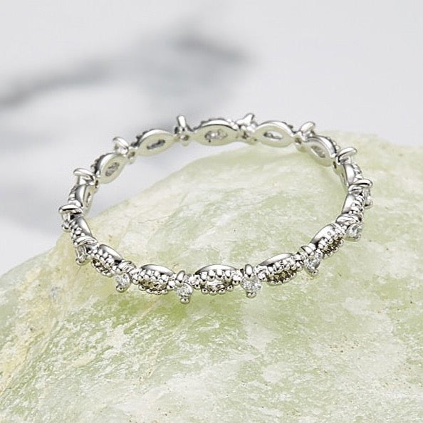 Cubic oval chain ring